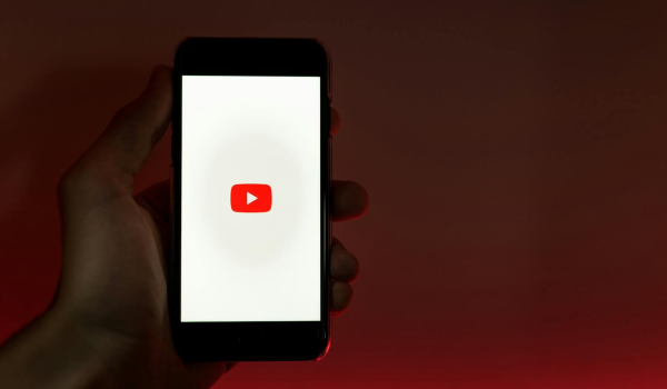 کلاهبرداری کامنت تقلبی یوتیوب